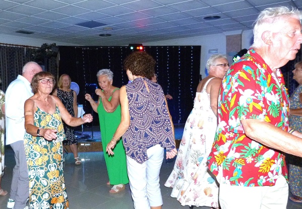 Supporters on the dance floor at MABS Mazarrón’s 20th anniversary celebration